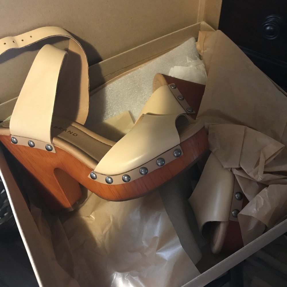 Lucky Brand platform heel/wedge